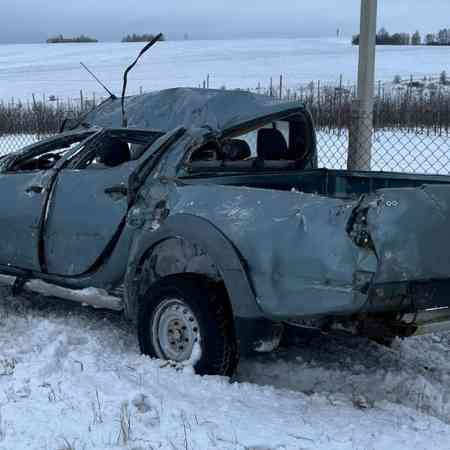 Продать автомобиль с неисправным двигателем Митсубиси L200, 2007, 2.5., дизель, МКПП выкупили за 500000
