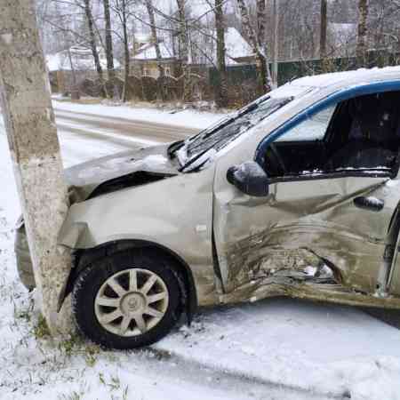 Продать автомобиль с неисправной АКПП Рено Логан, 2011, МКПП выкупили за 255000