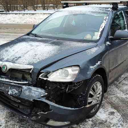 Продать автомобиль с неисправным двигателем Skoda Octavia 2012, 1.8, АКПП выкупили за 650000